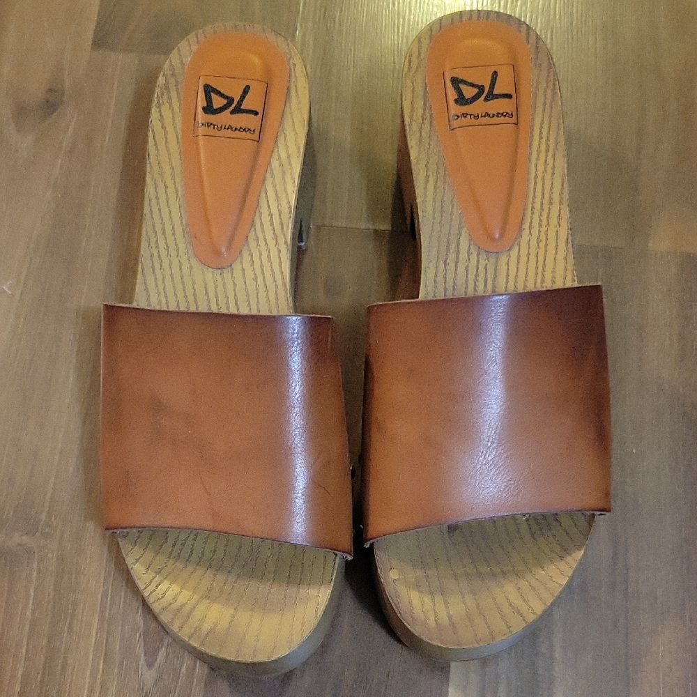 Dirty Laundry Tan Leather Sandals